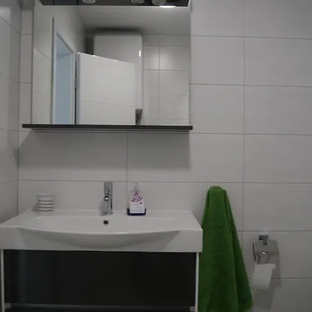 Zagar Apartament *